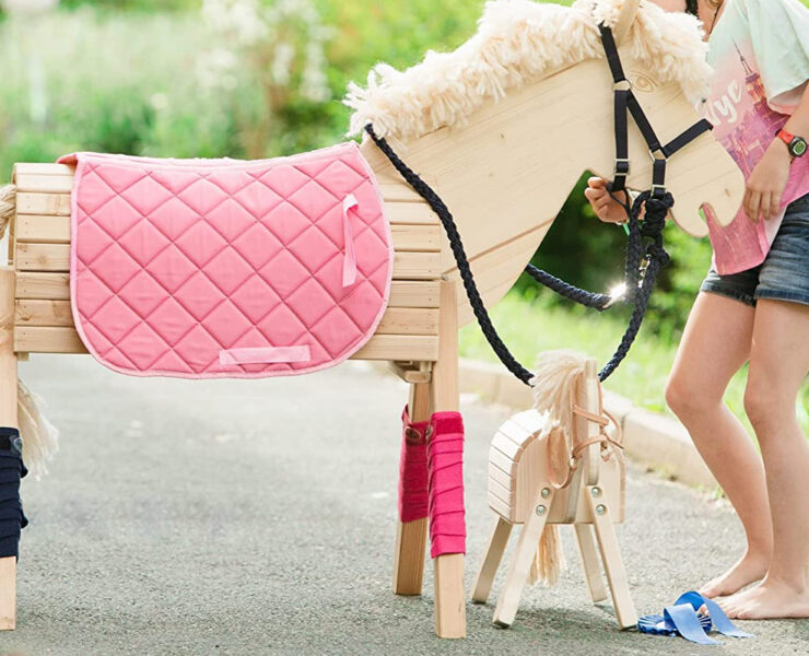 Trädgårdshästar - stora trähästar för lek